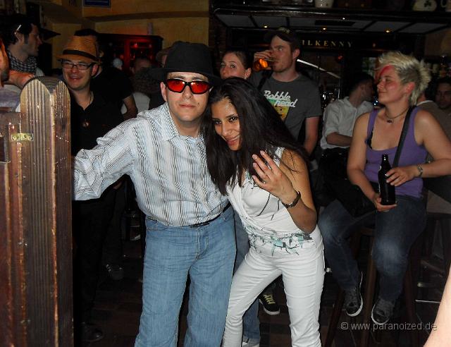 Kilians 2011-04-09_47.jpg - Happy party people